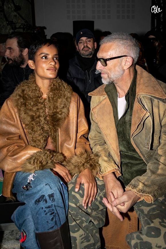 Depuis 2024, l'acteur vit une histoire d'amour avec le mannequin brésilien Narah Baptista.

Vincent Cassel et sa compagne Narah Baptista - Célébrités au défilé KidSuper « Collection Homme Prêt-à-Porter Automne/Hiver 2026-2027 » lors de la Fashion Week de Paris (PFW) le 24 janvier 2026.© Vincenzo Arzone/Bestimage