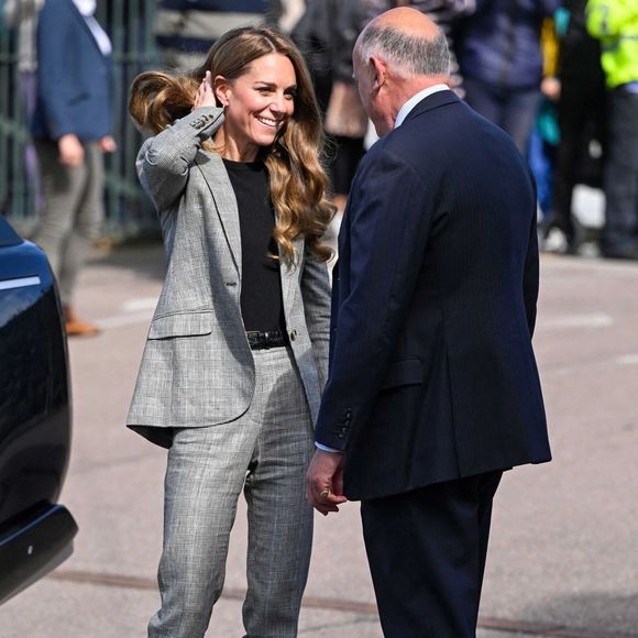 La Princesse de Galles, Kate Middleton, en visite à Marina Mill à Cuxton dans le Kent, une entreprise familiale britannique spécialisée dans la conception à la main et la sérigraphie de tissus d'ameublement, septembre 2025 @Backgrid UK/ Bestimage