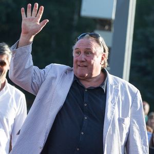 Découvrez l'étonnant immeuble dans lequel Gérard Depardieu a vécu, à Saransk.

Gérard Depardieu inaugure un centre cinématographique à son nom en Russie. Un centre culturel dans la ville russe de Saransk où l’acteur français est enregistré en tant que résident porte désormais son nom. 
ITAR TASS / BESTIMAGE