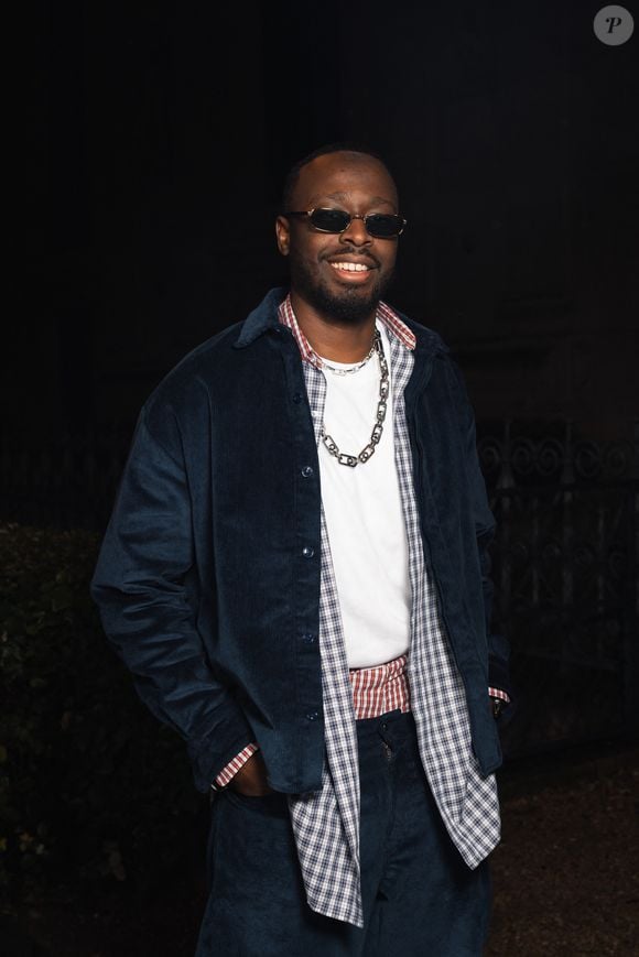 Le club de l'interprète de Reine promet des prestations exceptionnelles. 

Dadju aux arrivées du défilé Messika Collection Femme Prêt-à-Porter Printemps/Eté 2026 lors de la Fashion Week de Paris (PFW), au Musée des Arts décoratifs, à Paris, France, le 13 octobre 2025. Pierre Perusseau/Bestimage