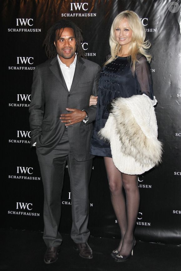 Elle fut la femme de Christian Karembeu jusqu'en 2011

Christian et Adriana Karembeu - Présentation de la montre IWC au Palais Chaillot à Paris, le 16 juin 2008 (Archives). JLPPA / Bestimage