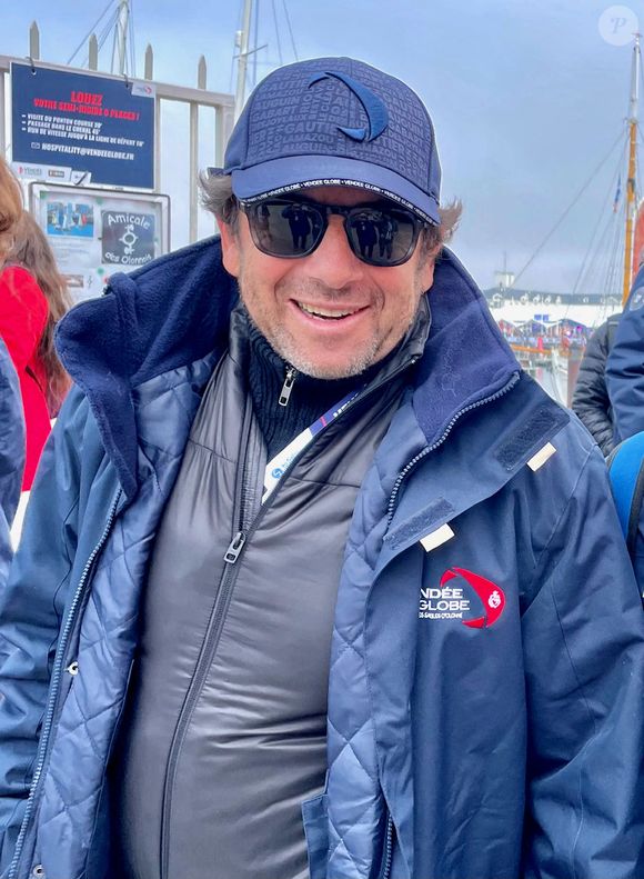 Patrick Bruel au départ de la 10ème édition du Vendée Globe 2024 aux Sables d'Olonne le 10 novembre 2024. © Fabien Faure / Bestimage