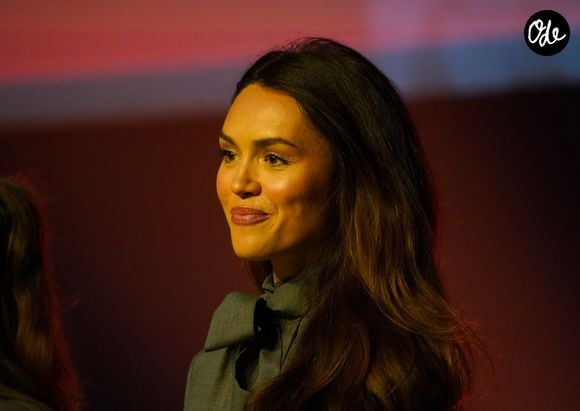En cause : un problème matériel majeur survenu directement lors de son passage en cabine. Dans son message adressé à ses fans, elle explique les détails de cette mésaventure.

Exclusif - Diane Leyre - Gala « Tous les talents chantent contre le cancer » aux Folies Bergères à Paris le 8 juin 2026. 

© Anne-Sophie Guebey / Bestimage
