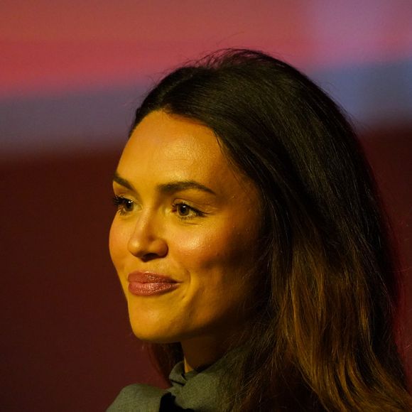 En cause : un problème matériel majeur survenu directement lors de son passage en cabine. Dans son message adressé à ses fans, elle explique les détails de cette mésaventure.

Exclusif - Diane Leyre - Gala « Tous les talents chantent contre le cancer » aux Folies Bergères à Paris le 8 juin 2026. 

© Anne-Sophie Guebey / Bestimage