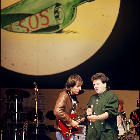 Daniel Balavoine et Jean-Jacques Goldman au concert Chanteurs sans frontières en 1985 © Agence Bestimage