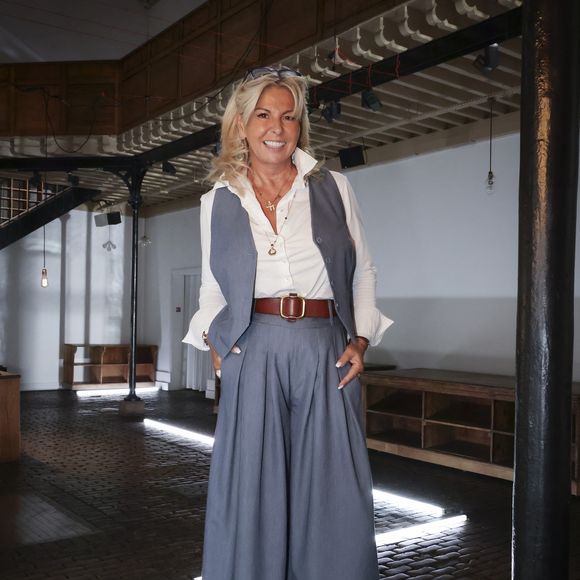 Et il reçoit dans cet épisode Caroline Margeridon.

Exclusif - Caroline Margeridon - Caroline Margeridon sur le plateau de l'émission "Animaux Stars", présentée par B.Montiel et diffusée le 6 décembre 2025 sur la chaîne Animaux TV, à Paris, France, le 17 septembre 2025. © Jack Tribeca/Bestimage