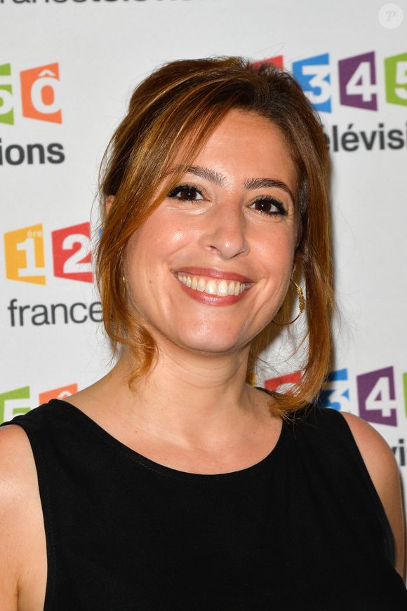 Léa Salamé lors du photocall de la présentation de la nouvelle dynamique 2017-2018 de France Télévisions. Paris, le 5 juillet 2017.
© Guirec Coadic/Bestimage