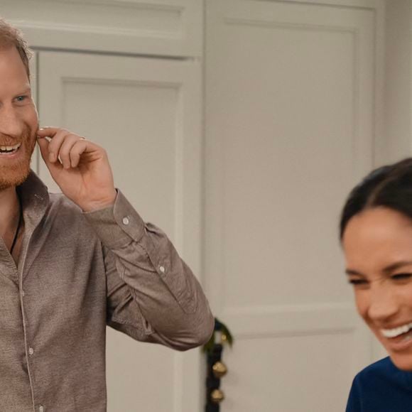 Le prince Harry fait une apparition surprise dans les dernières scènes de l'émission festive de Meghan Markle sur Netflix. Photo par JLPPA / Bestimage