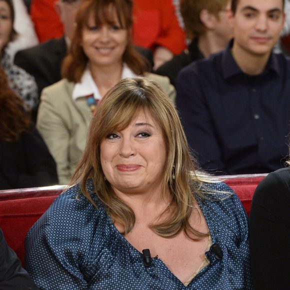 "Pendant longtemps, j’avais tellement regardé de séries avec ma fille que, quand elle s’est installée avec son mari, cela ne m’intéressait plus." 

Michele Bernier avec ses enfants Enzo et Charlotte - Enregistrement de l'emission "Vivement Dimanche" a Paris le 8 janvier 2014. L'emission sera diffusee le 12 janvier.