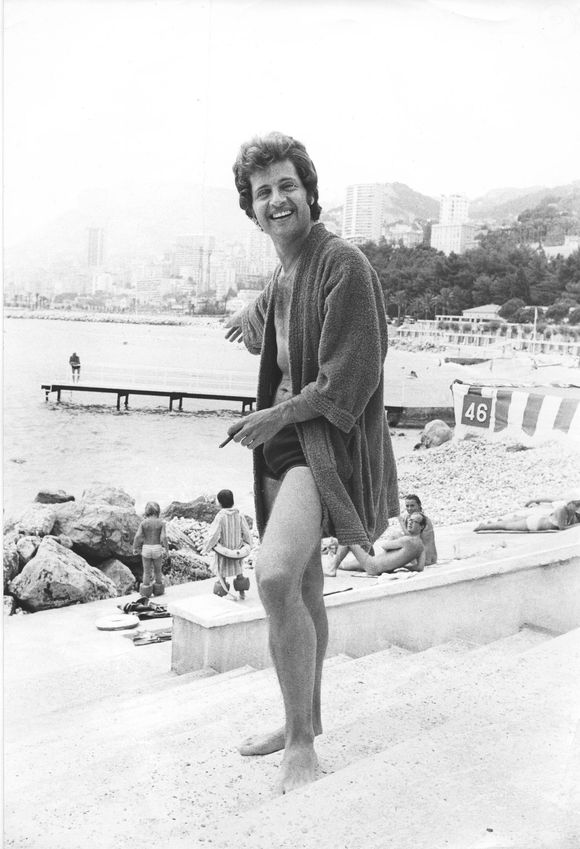 Archives - Joe Dassin sur une plage