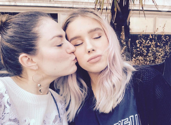 "A l'époque du 1er confinement, elle a été malade, elle a fait une dépression très forte elle a été hospitalisée à sa demande" a expliqué l'actrice

Emilie Dequenne et sa fille Milla Saverese