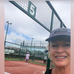 Souriante, elle a profité d’un dimanche sportif avant de souhaiter une belle soirée à ses abonnés.

Capture Instagram - Sophie Davant
