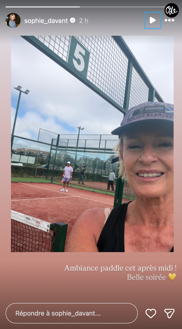 Souriante, elle a profité d’un dimanche sportif avant de souhaiter une belle soirée à ses abonnés.

Capture Instagram - Sophie Davant