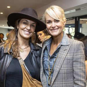 La femme de Johnny était très amie avec la comédienne

Nadia Fares, Laeticia Hallyday - Inauguration du "Johnny's Bar" à l'AccorHotels Arena Paris Bercy à Paris, à l'occasion du concert hommage à Johnny Hallyday. Le 14 septembre 2021
© Borde-Jacovides-Moreau / Bestimage