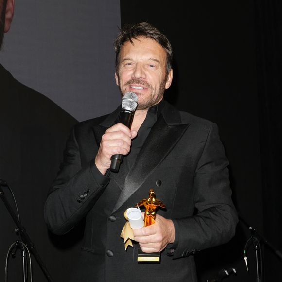 Une interview dans laquelle il s'est confié sur cette fiction inédite mais pas que. Il est revenu sur son engagement en faveur de l'autisme, un handicap dont souffre sa fille Angia (née en 2011 de son histoire avec le mannequin et styliste Daniela Beye).

Samuel Le Bihan - 47ème édition du Gala "Best Awards" à l'hôtel Four Seasons Hôtel George V à Paris le 28 janvier 2025. © Coadic Guirec/Bestimage