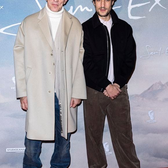 Vincent Cassel et Louis Garrel lors de la première du film "Saint-Ex" au cinéma Pathé Wepler à Paris le 19 novembre 2024.

© Olivier Borde / Bestimage