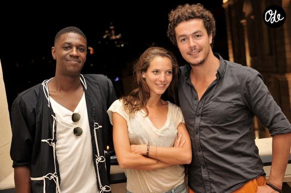 Entre cuisine raffinée, nature et charme des vieilles pierres, les jeunes mariés ont savouré une parenthèse hors du temps.

Les comédiens de la série "Plus Belle la Vie", Élodie Varlet (Estelle), son compagnon Jérémie Poppe (Romain) et David Baiot (Djawad) posent a l'hôtel Intercontinental de Marseille le 14 juillet 2013.

VEEREN / BESTIMAGE