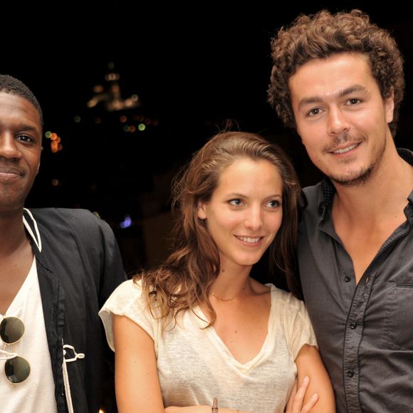 Entre cuisine raffinée, nature et charme des vieilles pierres, les jeunes mariés ont savouré une parenthèse hors du temps.

Les comédiens de la série "Plus Belle la Vie", Élodie Varlet (Estelle), son compagnon Jérémie Poppe (Romain) et David Baiot (Djawad) posent a l'hôtel Intercontinental de Marseille le 14 juillet 2013.

VEEREN / BESTIMAGE
