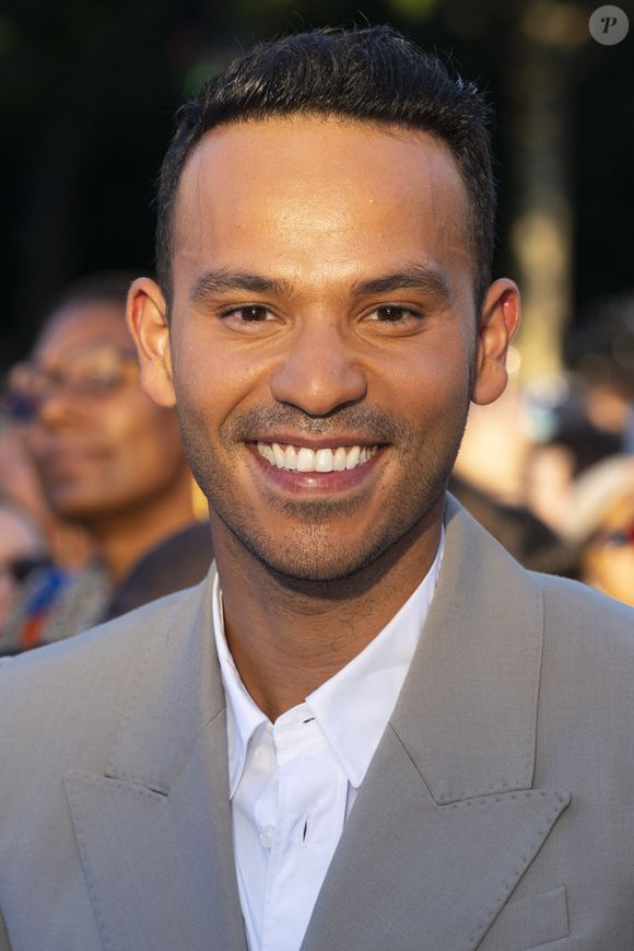 Exclusif - Mohamed Bouhafsi - Backstage du concert de la Place de la République en marge de l’émission "Paris Accueille La Flamme", présentée par L.Thilleman et M. Bouhafsi et diffusée en direct sur France 2 à Paris le 15 juillet 2024. © Jack Tribeca / Pierre Perusseau / Bestimage