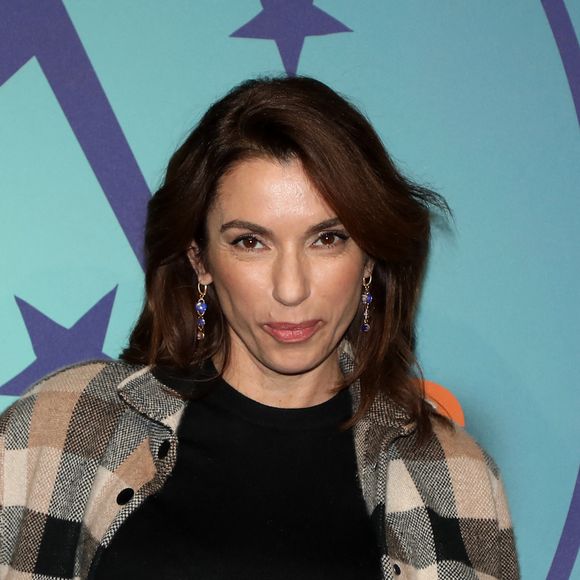 Aure Atika pour le film "10 jours sans maman" - Photocall lors de la 26ème édition du festival international du film de comédie de l'Alpe d'Huez le 17 janvier 2023. © Dominique Jacovides / Bestimage 