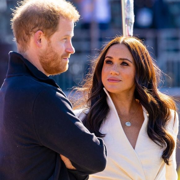 "Ils se croient tout permis", a notamment lâché l'un d'entre eux dans les colonnes de Vanity Fair

Le prince Harry et Meghan Markle en Californie en 2024. Backgrid USA / Bestimage