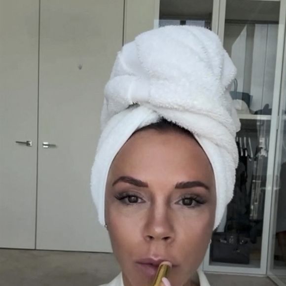 Selfie de Victoria Beckham sur Instagram. Photo Press Service / BESTIMAGE