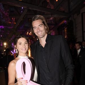 Exclusif - Camille Lacourt et sa compagne Alice Detollenaere - Hotel Peninsula poursuit son engagement dans la lutte contre le cancer du sein à l'occasion de la campagne annuelle mondiale Octobre Rose avec la soirée de gala au profit de l'association "Europa Donna France". Paris, le 29 septembre 2022
© Christophe Clovis-Rachid Bellak / Bestimage