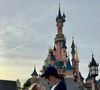 Elle insiste aussi sur l’importance de croire en ses rêves et de suivre ses passions.

Nolwenn Leroy avec son fils Marin à Disneyland Paris. Capture d'écran Instagram