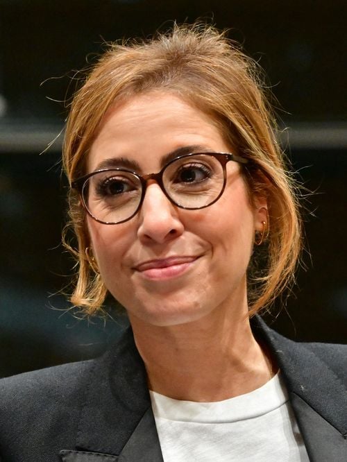 Léa Salamé : son fils Gabriel fait sa rentrée, Raphaël Glucksmann prié de rester à distance... "Comme chaque année"
