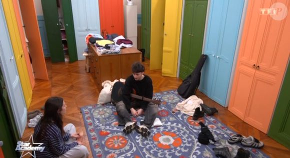 Star Academy : Jeanne ne supporte pas de voir Léo avec une autre élève qu'elle, elle lui fait une mise au point - capture d'écran TF1, Star Academy