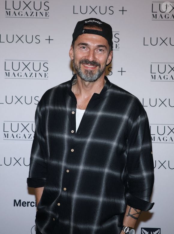 Franck Monsigny (Demain nous appartient) lors de la soirée "L'art de recevoir" par Luxus Magazine au Pavillon Elysée à Paris le 30 mai 2024.

© Denis Guignebourg / Bestimage