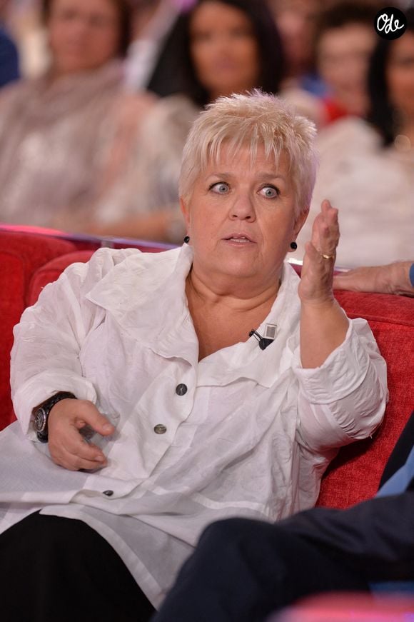 Mimie Mathy lors de l'enregistrement de l'émission "Vivement Dimanche" à Paris, en France, le 25 février 2015. Photo de Max Colin/ABACAPRESS.COM