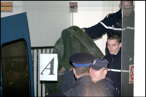 Archive - Jean-Pierre Treiber à la sortie du palais de justice de Sens ou il a été entendu toute l'après midi en 2004. © Guillaume Gaffiot / Bestimage © Guillaume Gaffiot / Bestimage