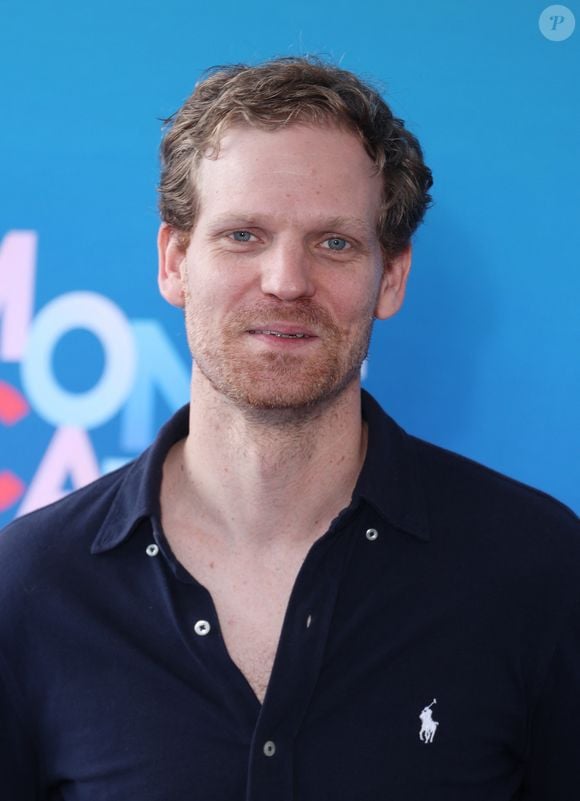 Constantin Balsan au photocall de "Un si grand soleil" lors de la 63eme édition du Festival de television de Monte-Carlo, Monaco, le 15 juin 2024. © Denis Guignebourg/BestImage