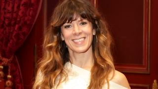 "Je gagnais dix fois plus d'argent que si j'avais fait du baby-sitting !" : Quel a été le premier job de Magali Ripoll (N'oubliez pas les paroles) ?