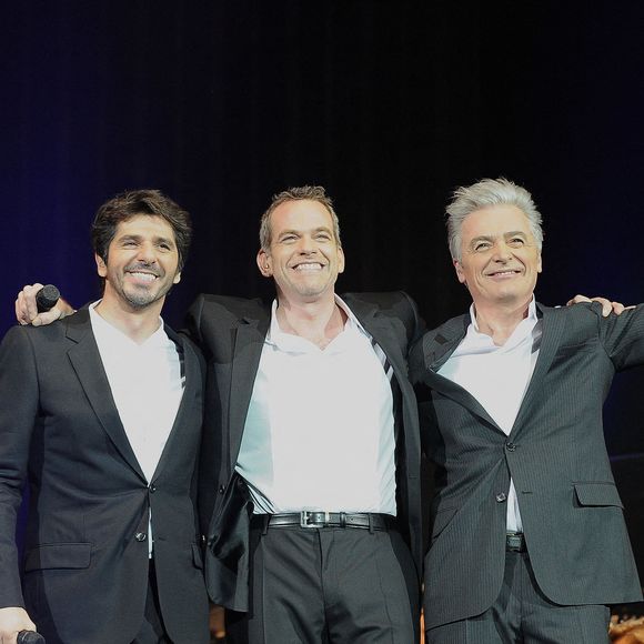 Cette révélation intervient alors qu’il célèbre les 25 ans de Notre-Dame de Paris.

Patrick Fiori, Garou et Daniel Lavoie se produisent en direct lors du spectacle 'Notre Dame de Paris' à Bercy à Paris, France le 16 décembre 2011. Photo par Nicolas Briquet/ABACAPRESS.COM