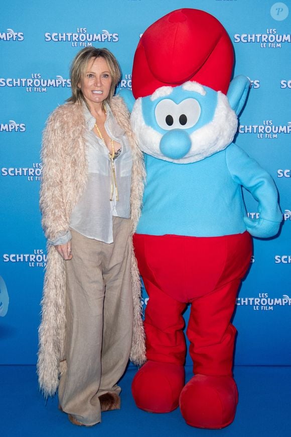 Les réactions à sa coupe sont partagées entre compliments enthousiastes et critiques dures.

Patricia Kaas à la première du film Les Schtroumpfs au Grand Rex cinema à Paris, le 6 juillet 2025. Photo by Aurore Marechal/ABACAPRESS.COM
