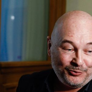 Suspendu de l'antenne après une enquête pour viol, Sébastien Cauet réclame en justice son retour sur NRJ au tribunal de commerce de Paris, France, le 18 mars 2024. © Christiophe Clovis/Bestimage