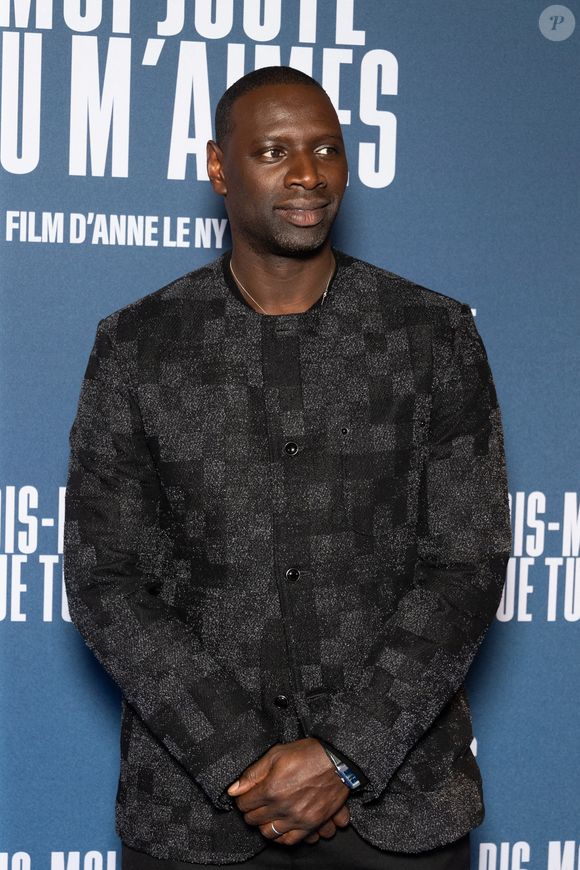 Omar Sy assiste à la première du film 'Dis moi juste que tu m'aimes' au Pathe Wepler le 06 février 2025 à Paris, France. Photo by Nasser Berzane/ABACAPRESS.COM
