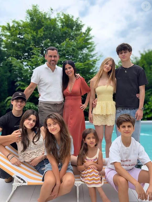 Delphine et Olivier Colas à la tête d'une fratrie de cinq enfants dans "Familles nombreuses, la vie en XXL".