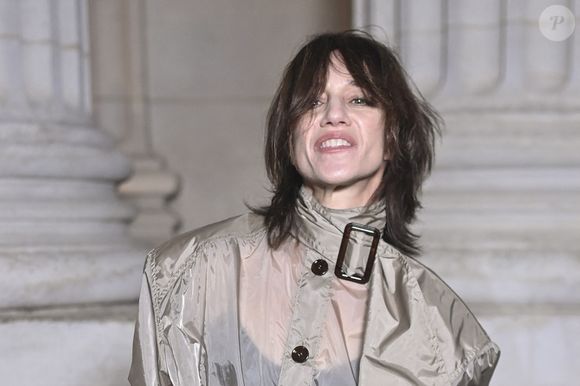 Charlotte Gainsbourg - Photocall du Défilé de mode Saint Laurent Collection Homme Printemps-Été 2026 dans le cadre de la Fashion Week de Paris, France, le 27 janvier 2026.
 
© Olivier Borde / Bestimage