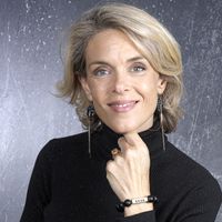 "Un heureux évènement n'est pas loin" : Bientôt un nouveau bébé dans la vie de l'ex plus âgé de Julie Andrieu !