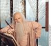 Le célèbre jeu télévisé de France 2 a perdu un membre emblématique
L'émission de télévision française Fort Boyard fête cette année son 15ème anniversaire. Pere Fouras pose à l'intérieur du fort lors de l'ouverture de la nouvelle saison le 29 mai 2004. Photo par Francois-Xavier Lamperti/ABACA.
