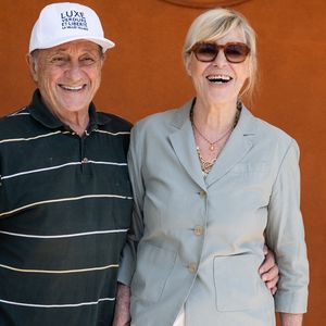 Chantal Ladesou et son mari Michel Ansault au village lors des Internationaux de France de Tennis de Roland Garros 2026. Paris, le 1er juin 2026. © Jacovides / Moreau / Bestimage