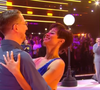 Et l'a rejoint en direct sur le parquet
Cette célébrité de "Danse avec les stars" était secrètement en couple depuis un an et demi, sa moitié se dévoile en direct, capture d'écran TF1