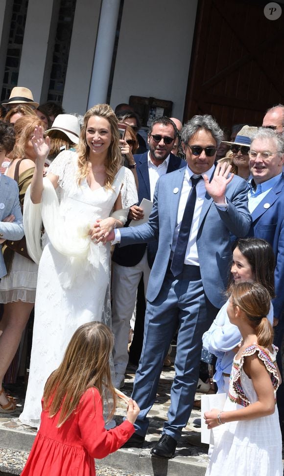 Laura Smet et Raphaël Lancrey se marient le 15 juin 2019 à l'église Notre-Dame-Des-Flots au Cap Ferret, en France. Aujourd'hui, c'est aussi l'anniversaire de Johnny Hallyday. Photo by ABACAPRESS.COM