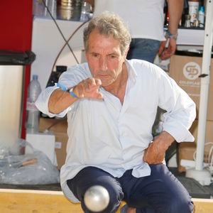 Le 9 septembre 2026, il a été aperçu dans un établissement des Cévennes et s’est confié sur son attachement aux lieux.
Jean-Jacques Bourdin - 7ème édition du Trophée de la Pétanque Gastronomique au Paris Yacht Marina à Paris le 27 juin 2019. © Christophe Aubert via Bestimage | 00440072