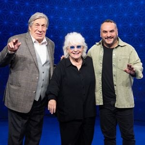 Exclusif - Jean-Pierre Castaldi, Catherine Lara, François-Xavier Demaison en backstage de l'enregistrement de l'émission "La Boîte à secrets", présentée par F.Bollaert et diffusée le 9 janvier 2026 sur France 3, dans les studios du Lendit à Saint-Denis, France, le 2 décembre 2025. © Cyril Moreau/Bestimage