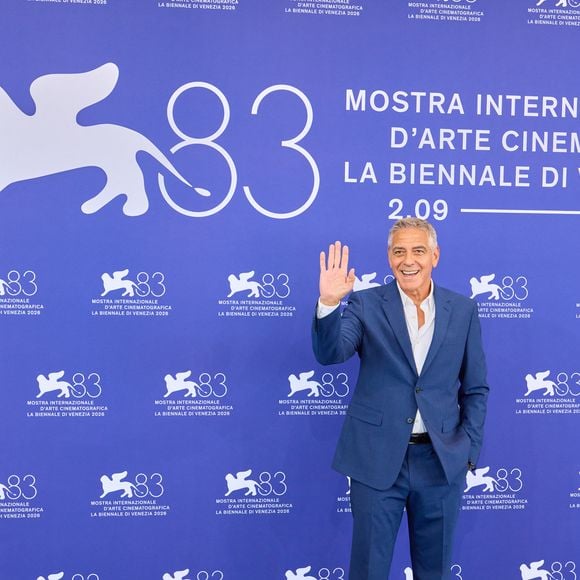 George Clooney au photocall avant de recevoir le Lion d'or pour l'ensemble de sa carrière lors du 83ème Festival International du Film de Venise (Mostra), à Venise, Italie, le 2 septembre 2026. © Action Press/Bestimage