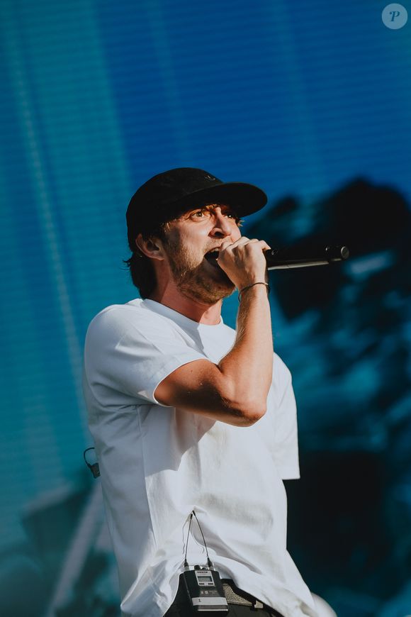 En interview pour Planète Rap, Vald évoque son souvenir

Vald lors du festival "Lollapalooza Paris 2022", qui se tenait les 16 et 17 juillet 2022 à Paris.
© David Fumeron/Afterdepht/Bestimage